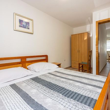 Apartments Obradovic Dramalj Kültér fotó