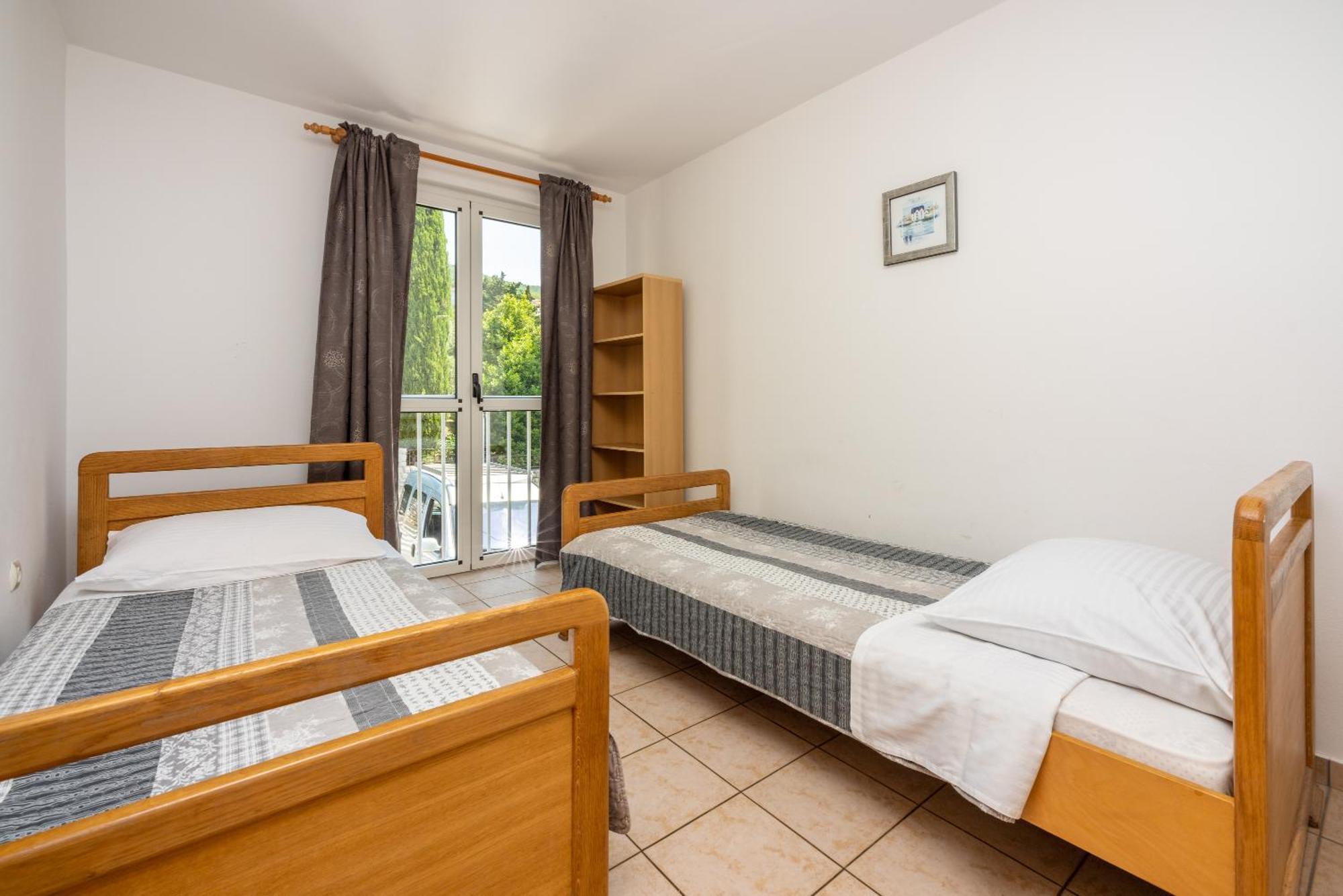 Apartments Obradovic Dramalj Kültér fotó